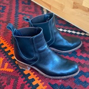 Red Wing Harriet 9.5 Black